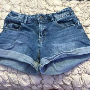 Kan can dark wash shorts